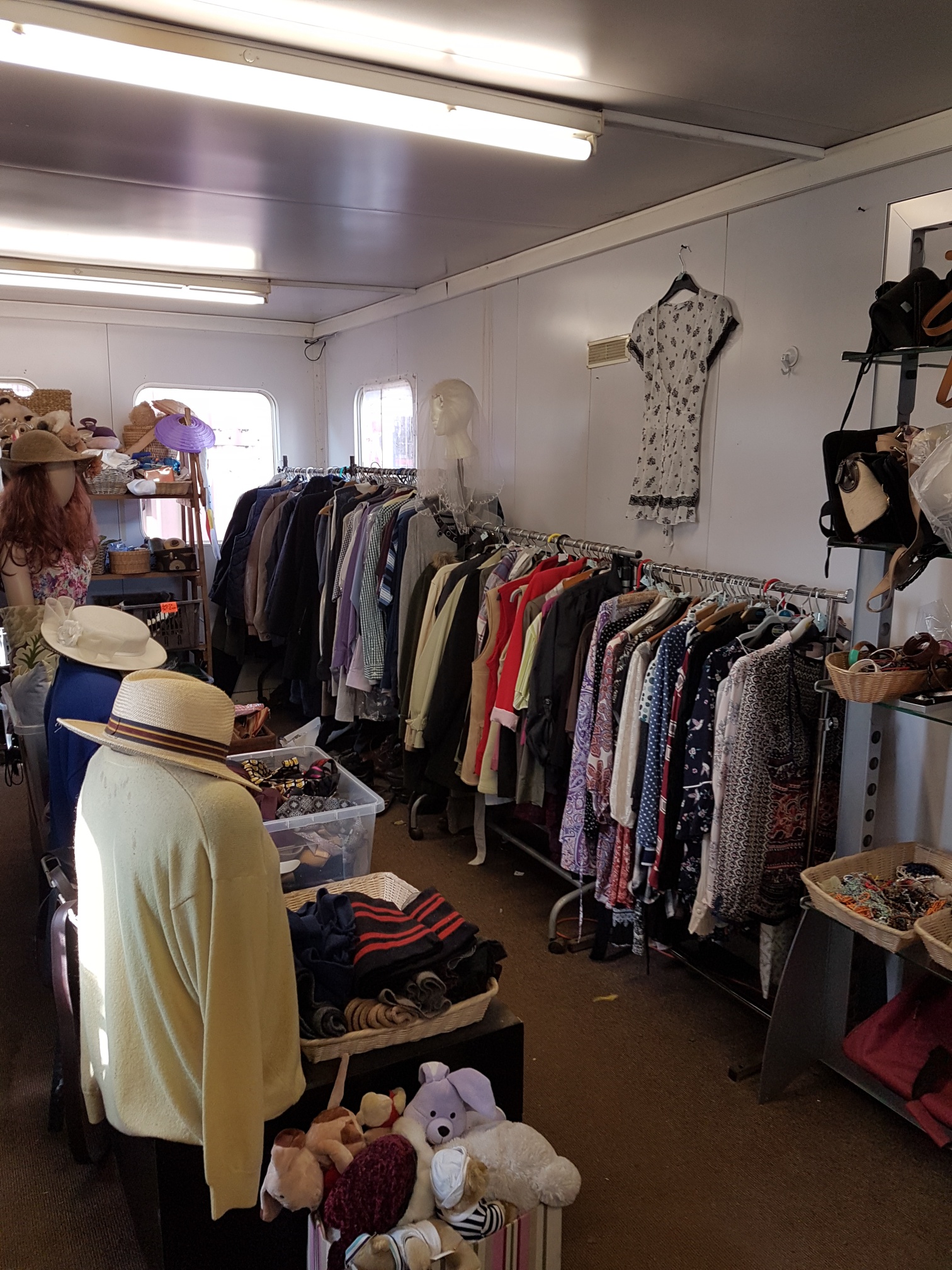 R&R Reclamation Reclamation yard, House & Garden Clearance, Kettering